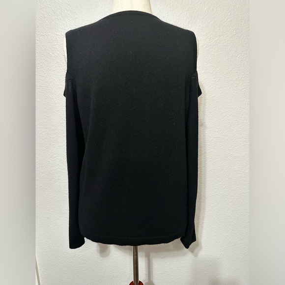 VINTAGE Donna Karan 100% Cashmere ‘cold shoulder’ sweater. Size XL. EUC. - Picture 7 of 8